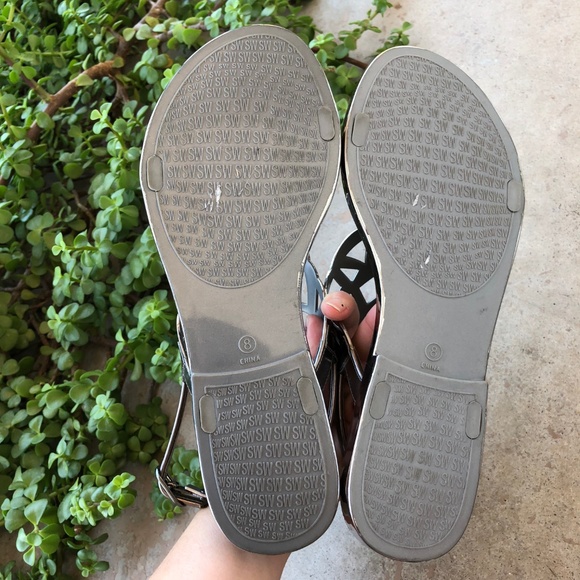 X Stuart Weitzman Silver Jelly T Strap Sandals - Picture 5 of 5